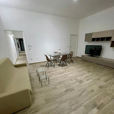 Cristina Home San Pietro Vernotico Kültér fotó